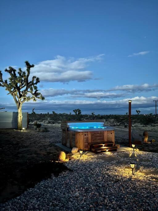 Holiday home The Desert Shire Stargazing,cold Plung & Largespa