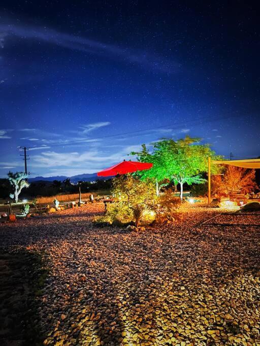 The Desert Shire Stargazing,cold Plung & Largespa Yucca Valley