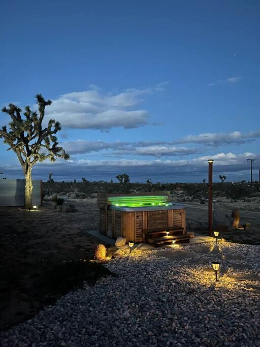 Holiday home The Desert Shire Stargazing,cold Plung & Largespa Yucca Valley