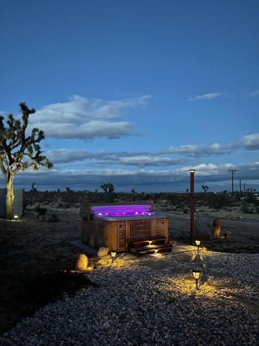 The Desert Shire Stargazing,cold Plung & Largespa Yucca Valley