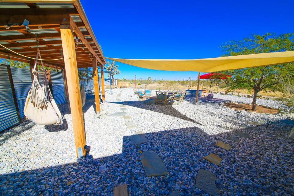 The Desert Shire Stargazing,cold Plung & Largespa Holiday home